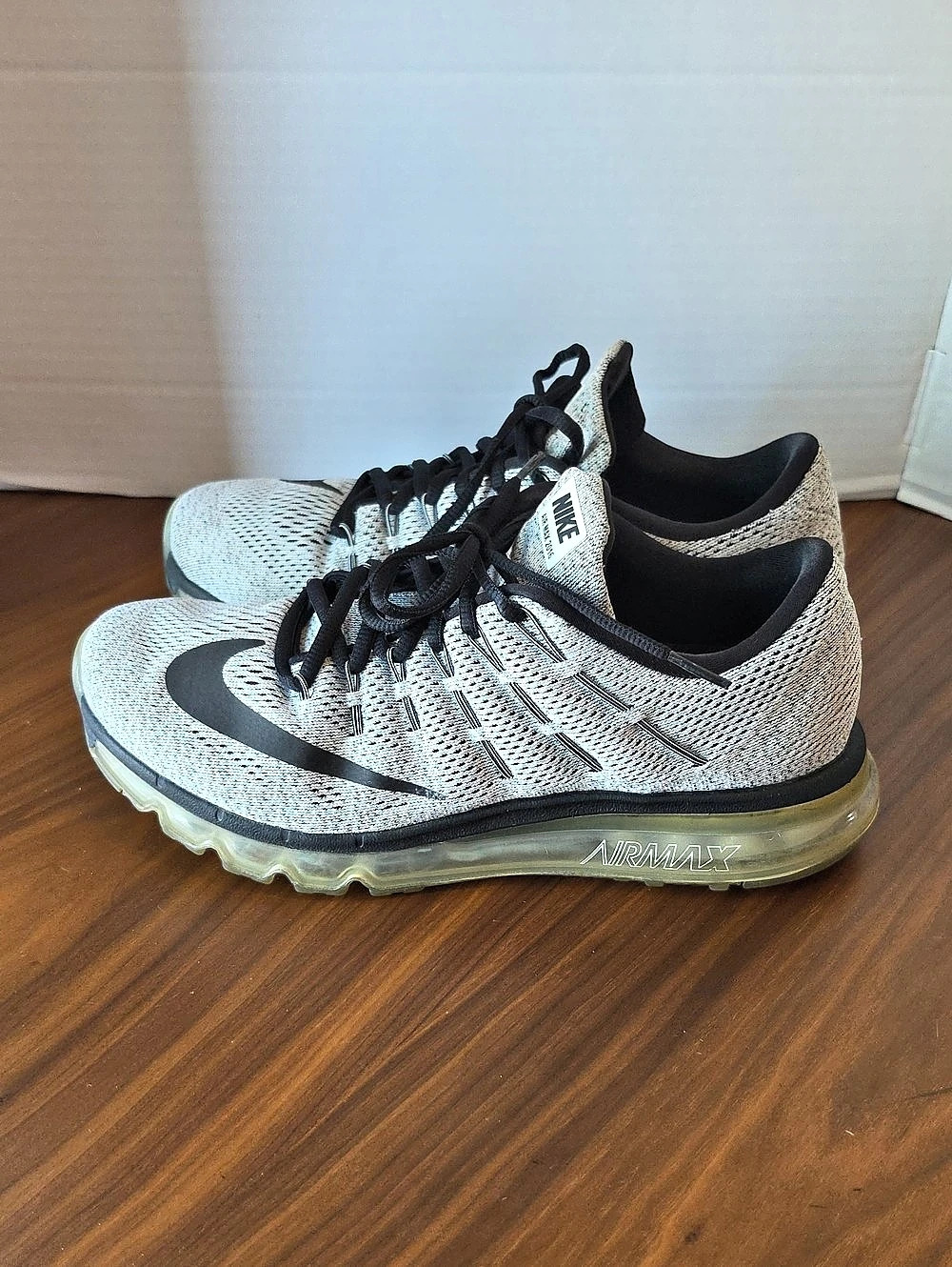 ​Nike Air Max 2016 Men's Running Shoes Black White Sneakers 
Size 9.5